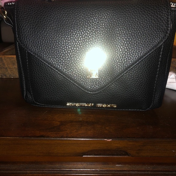 New with tags bag - Picture 3 of 4